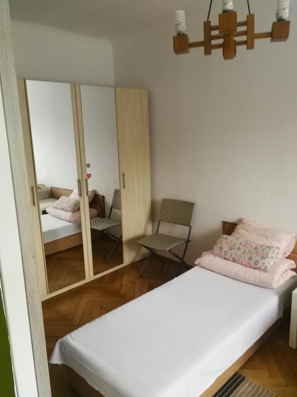 Hostel Tolek Varsovie Extérieur photo